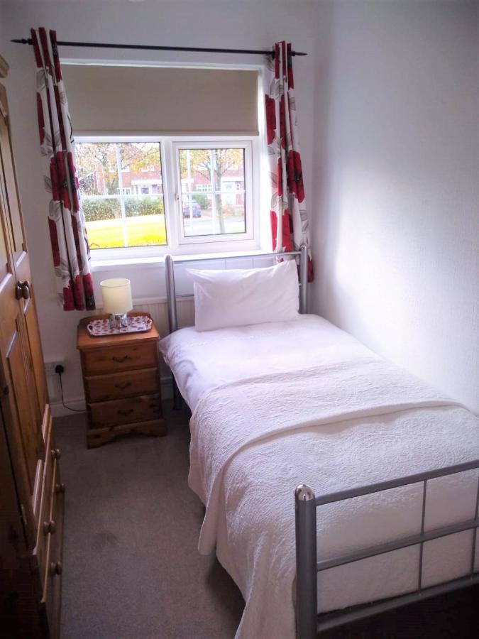 Smitten House 4 Bedroom Rhyl Zewnętrze zdjęcie