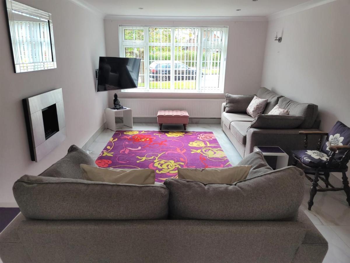Smitten House 4 Bedroom Rhyl Zewnętrze zdjęcie